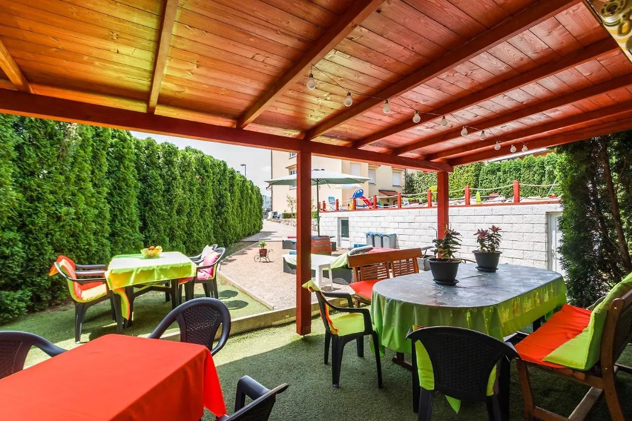 Apartment Pool&Garden Rijeka
